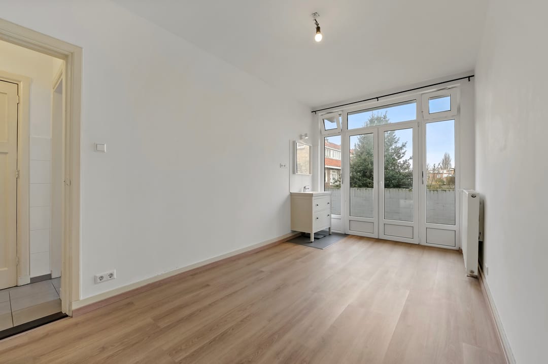 Foto 11 van Linnaeusstraat 253