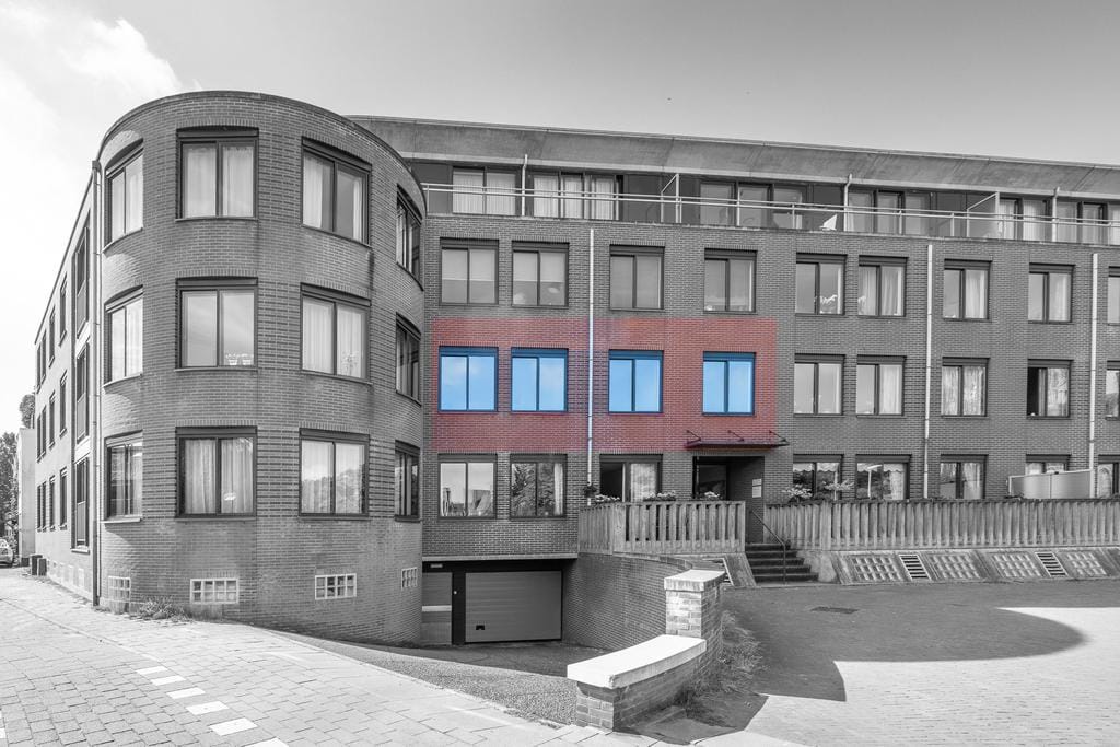 Foto 2 van Dr. P.J.H. Cuypersplein 1-12