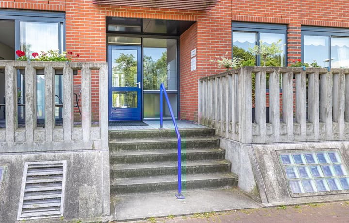 Foto 3 van Dr. P.J.H. Cuypersplein 1-12