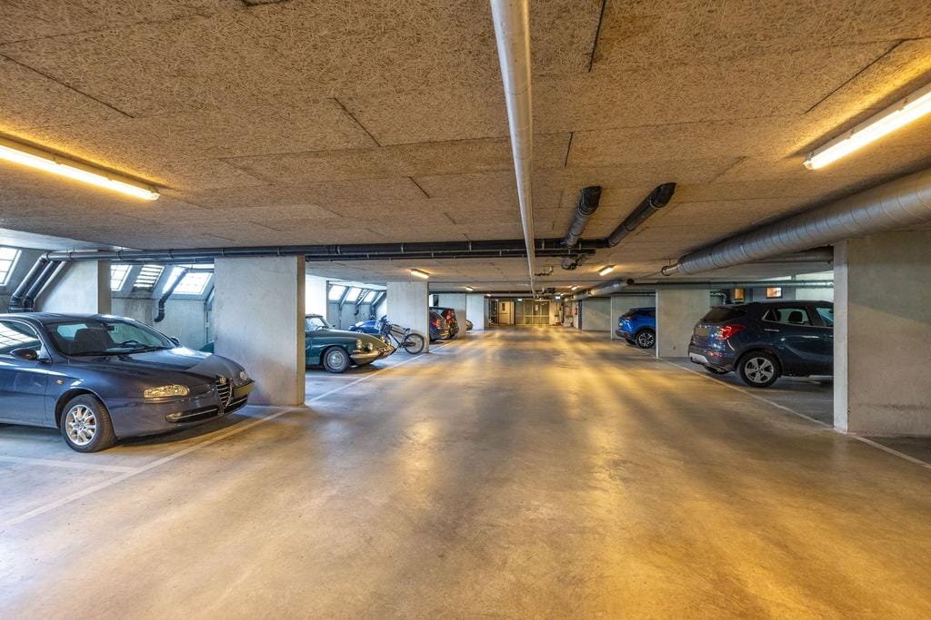 Foto 16 van Dr. P.J.H. Cuypersplein 1-12