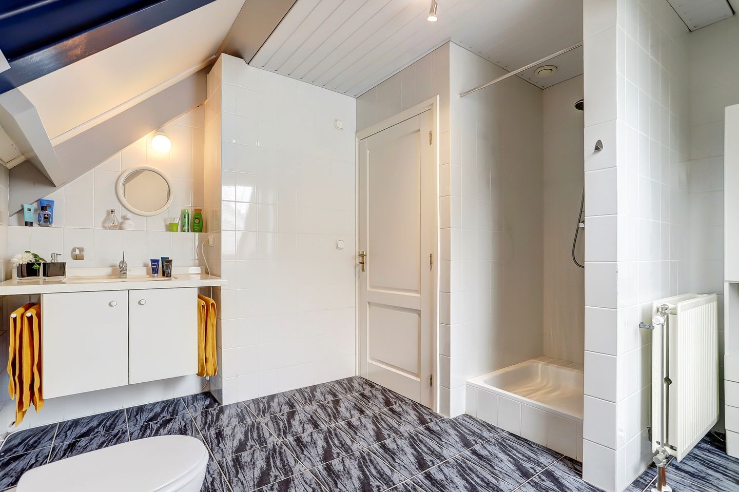 Foto 44 van Schepenstraat 13