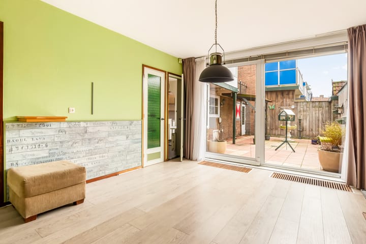 Foto 7 van Julianakade 102