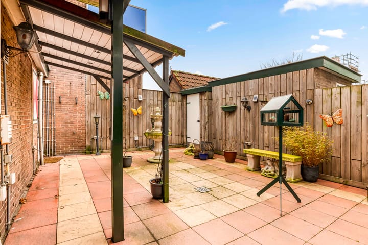 Foto 9 van Julianakade 102