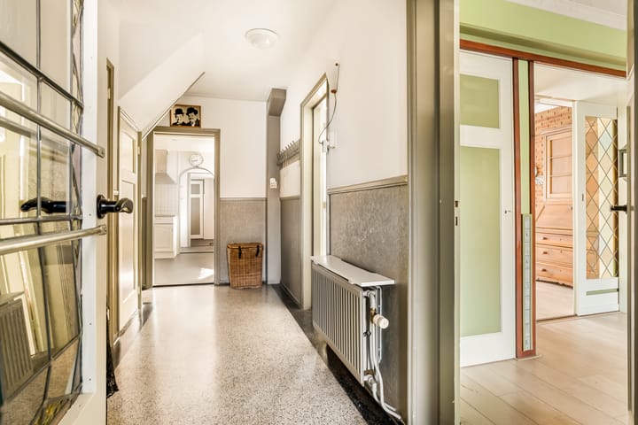 Foto 15 van Julianakade 102