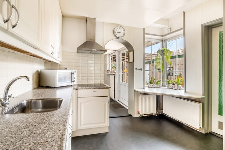 Foto 17 van Julianakade 102