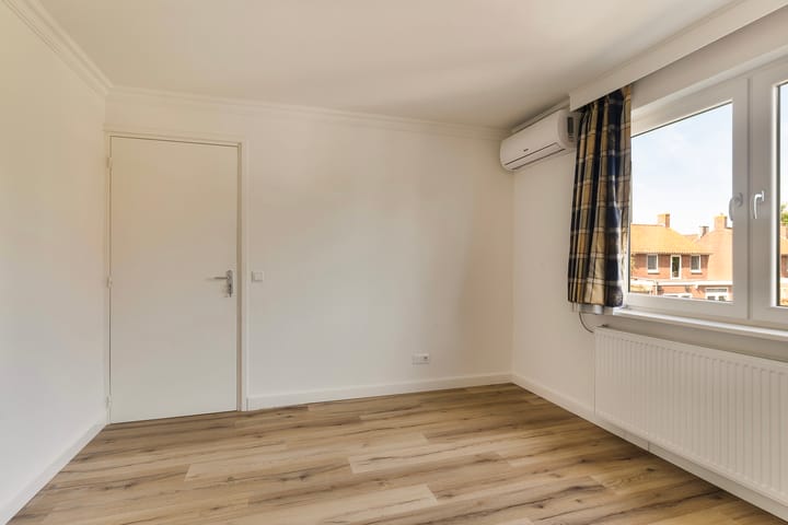 Foto 18 van Dr. Sloetlaan 7