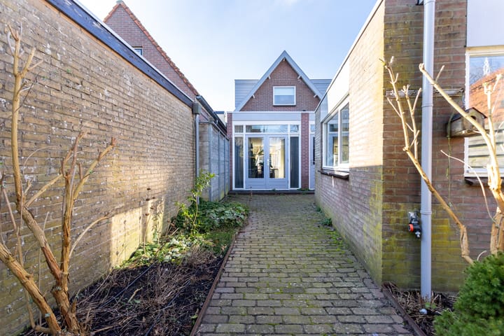 Foto 20 van Stationsweg 99