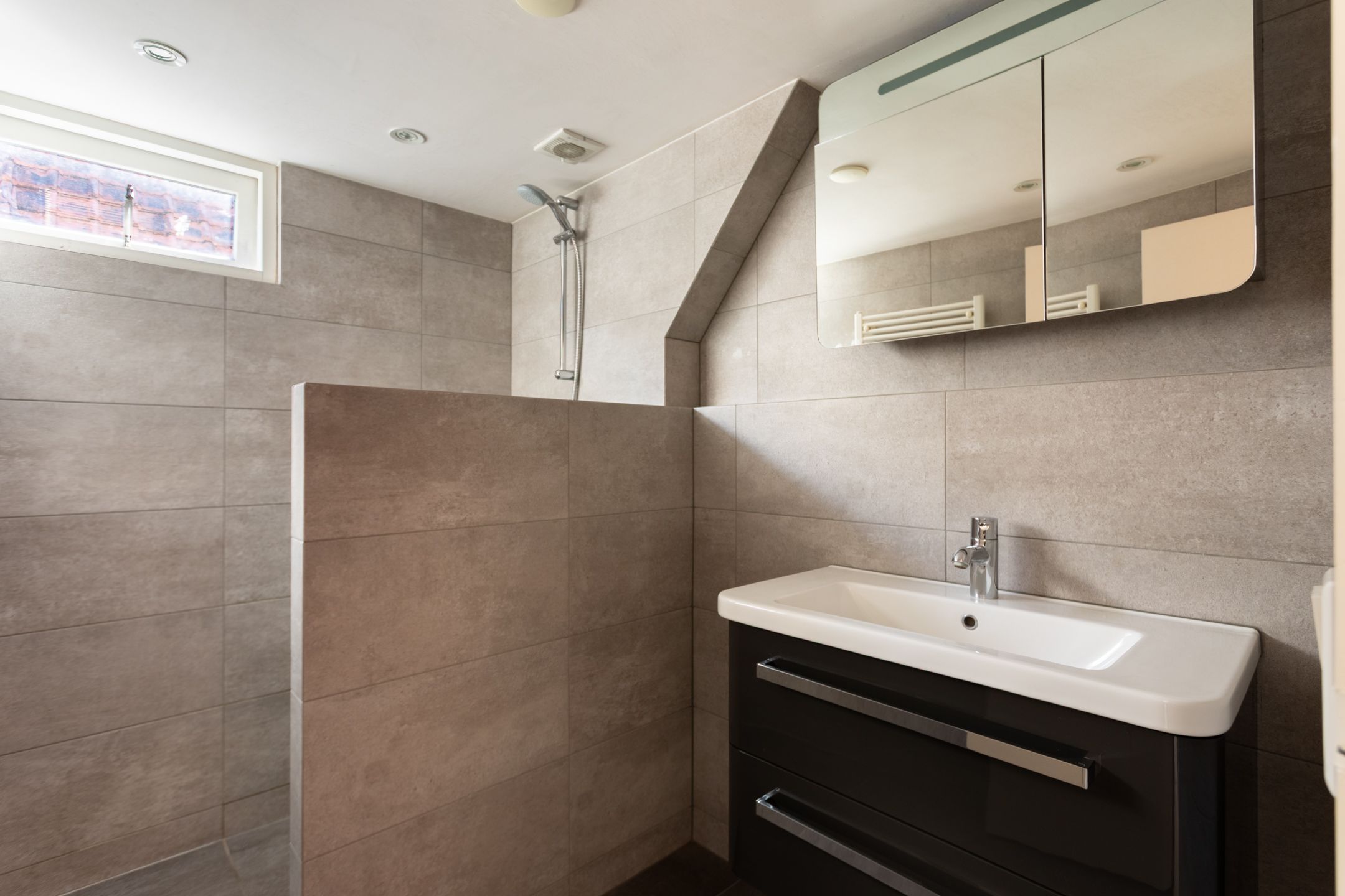 Foto 36 van Stationsweg 99