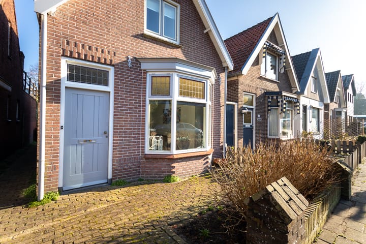 Foto 45 van Stationsweg 99