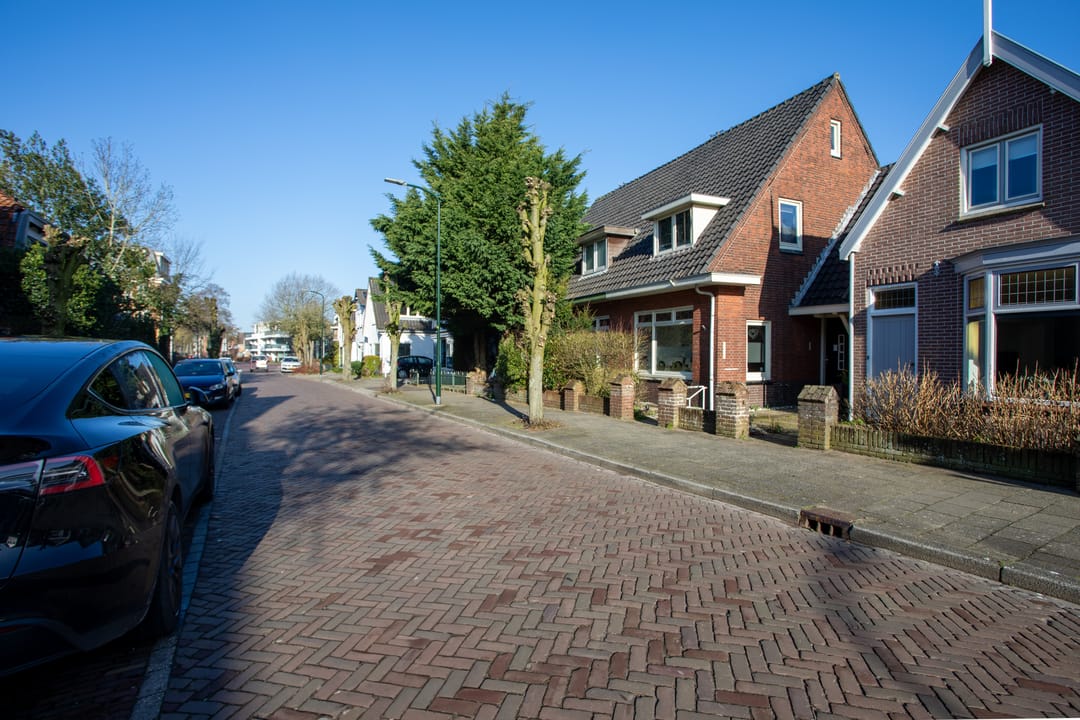 Foto 46 van Stationsweg 99