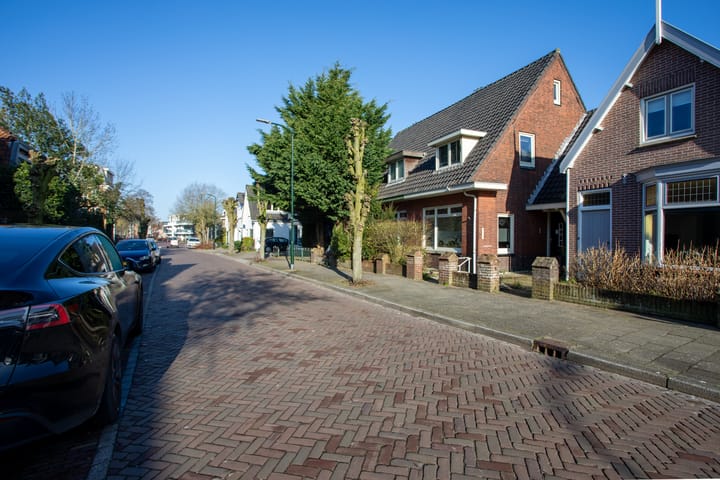 Foto 46 van Stationsweg 99