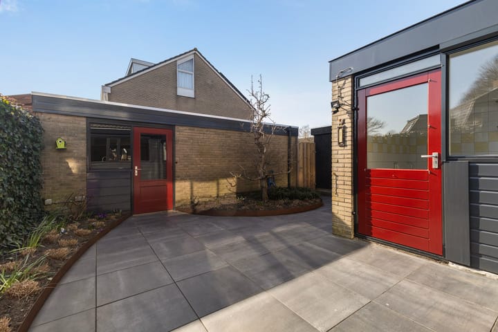 Foto 30 van Ds. Oosterhuisstraat 3