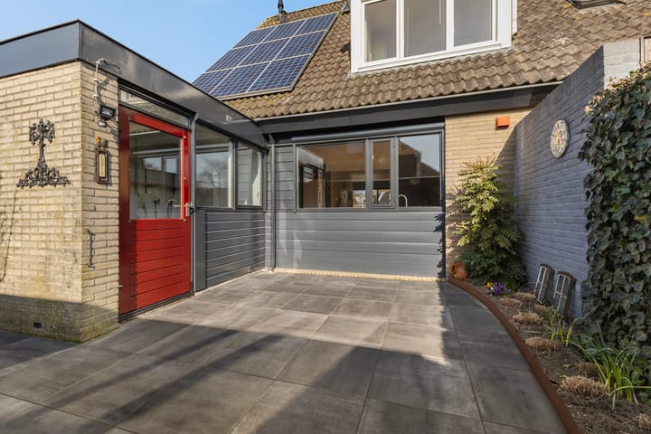 Foto 32 van Ds. Oosterhuisstraat 3