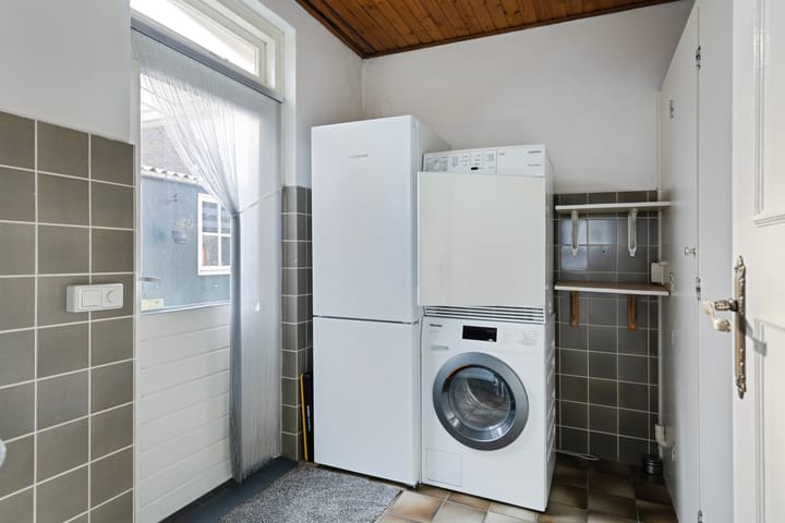 Foto 16 van Postelplein 1