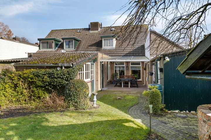 Foto 27 van Postelplein 1