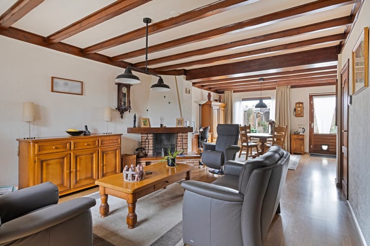 Photo 6 of Wilhelminastraat 13