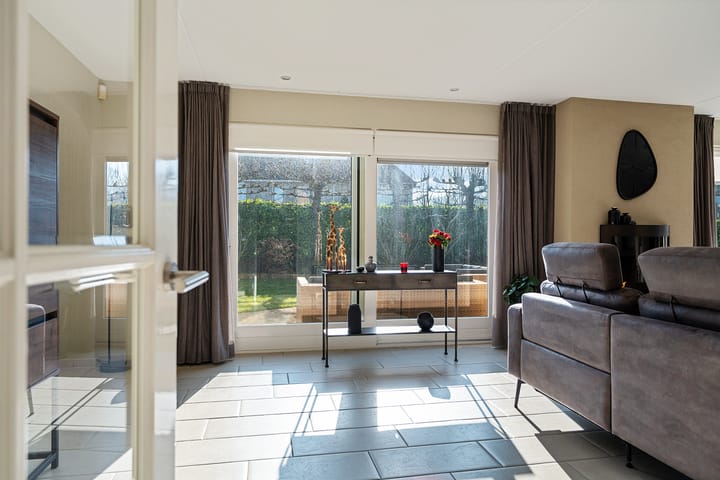 Foto 6 van Kamperfoelielaan 2