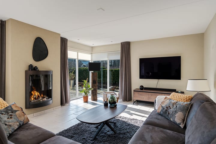 Foto 9 van Kamperfoelielaan 2