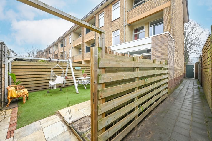 Photo 20 of Anna Bijnslaan 83