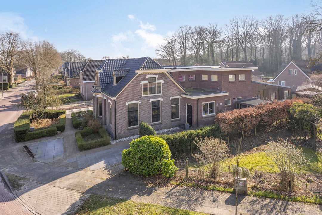 Foto 43 van Stationsstraat 15-A