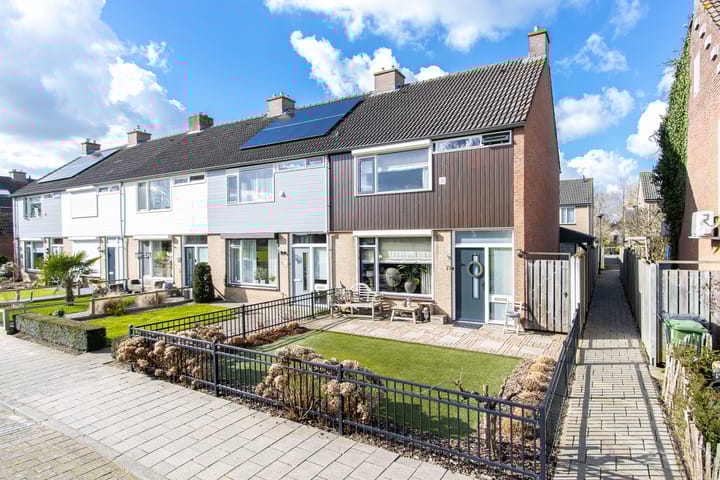 Photo 1 of Juliana van Stolbergstraat 73