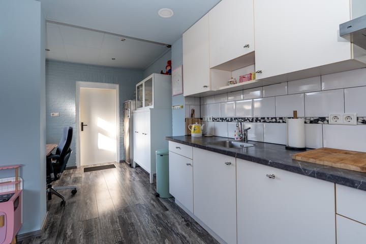 Foto 11 van Dr. Th. Tjabbesstraat 6