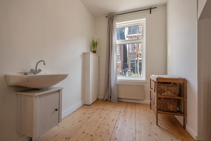 Foto 22 van C. Fockstraat 4