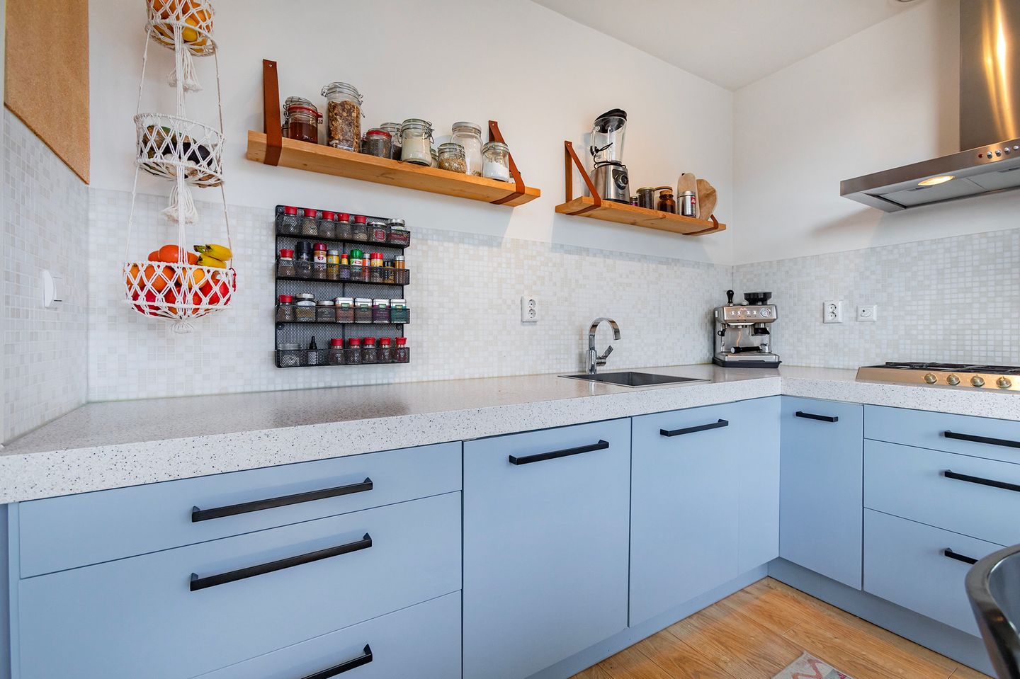 Foto 10 van Akbarstraat 12-D