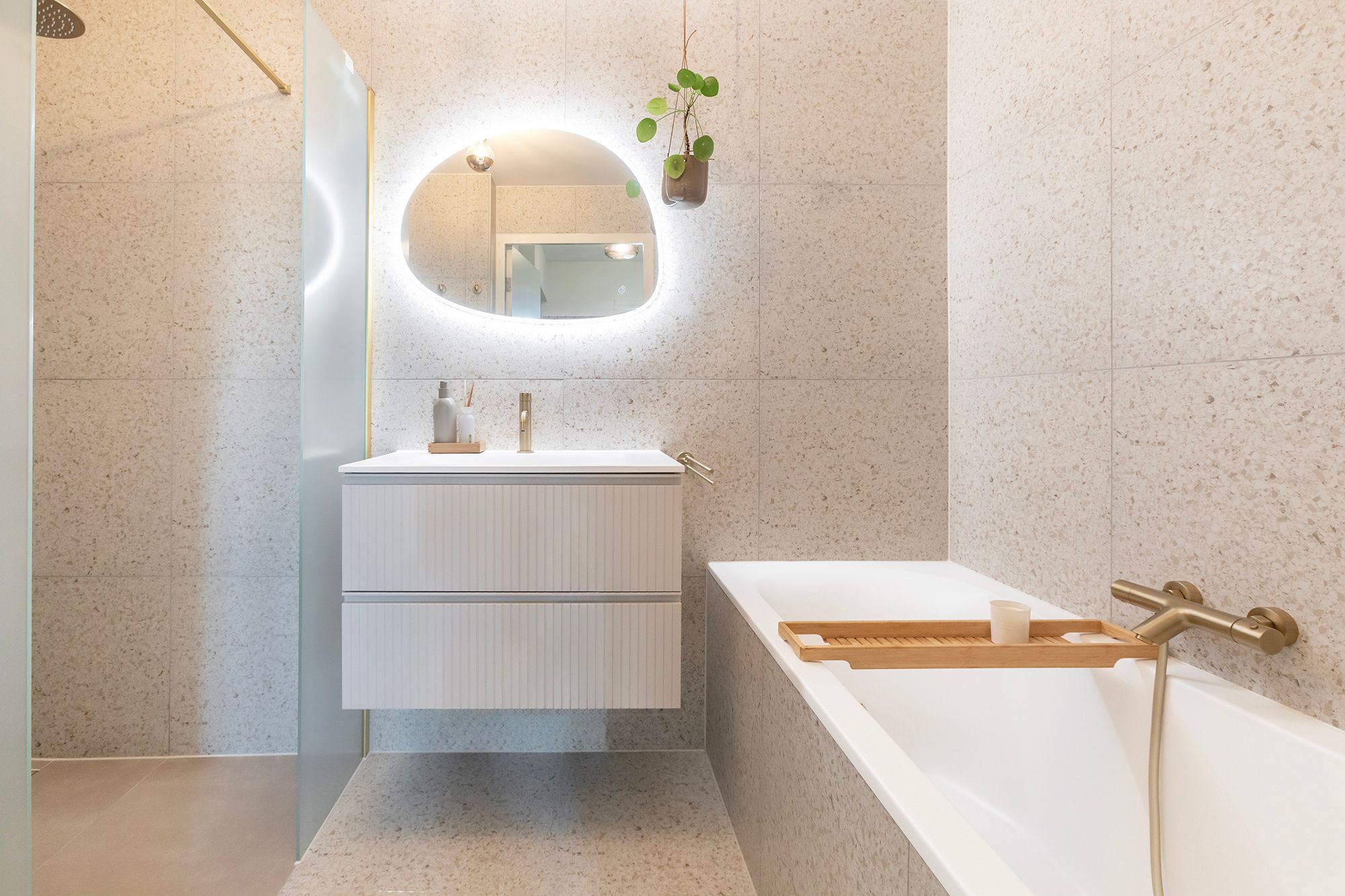 Foto 24 van Akbarstraat 12-D