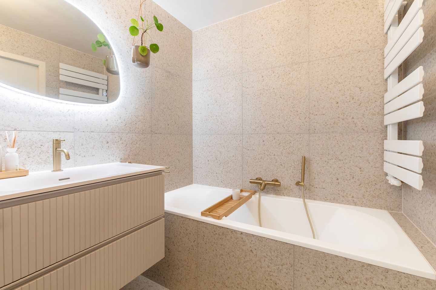 Foto 25 van Akbarstraat 12-D