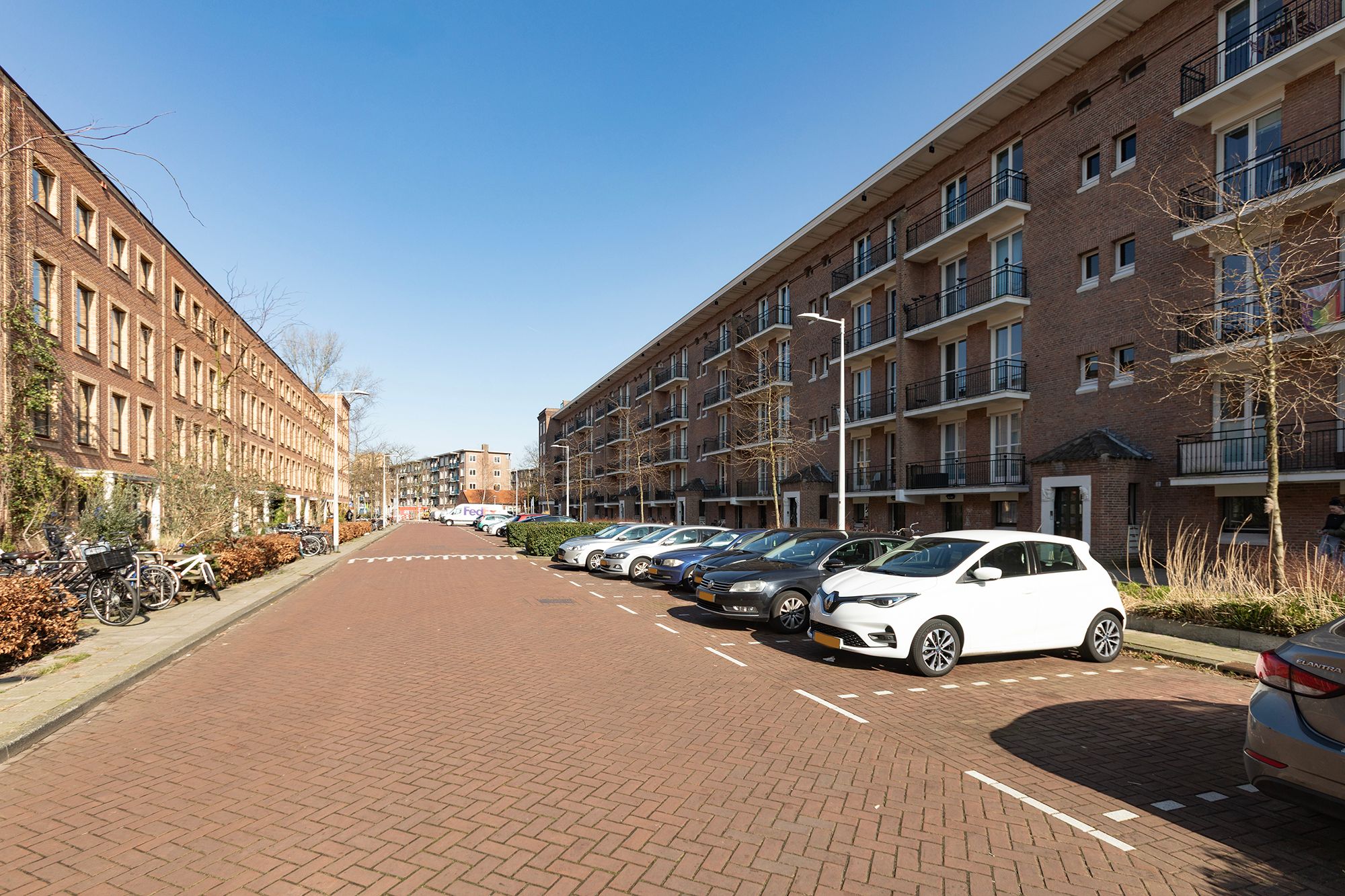 Foto 30 van Akbarstraat 12-D