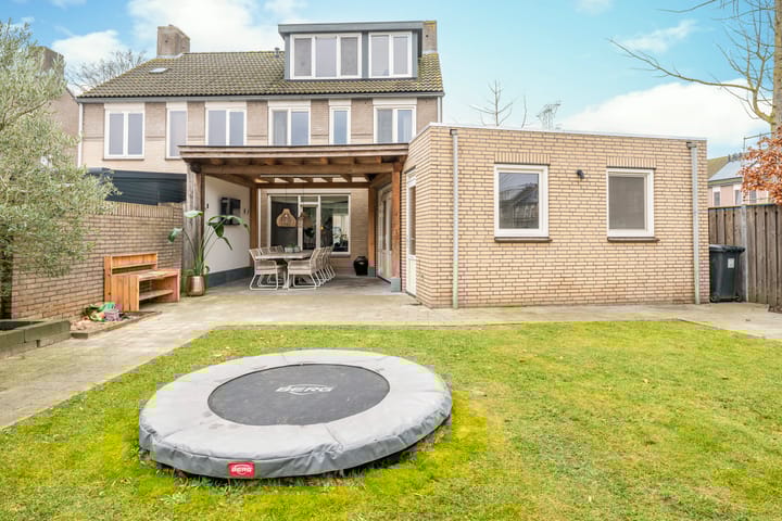 Photo 42 of Spaarnestraat 3