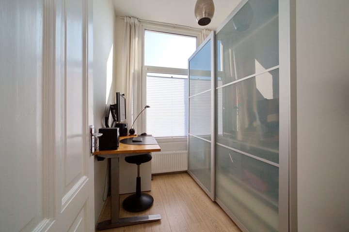 Photo 11 of Fultonstraat 135