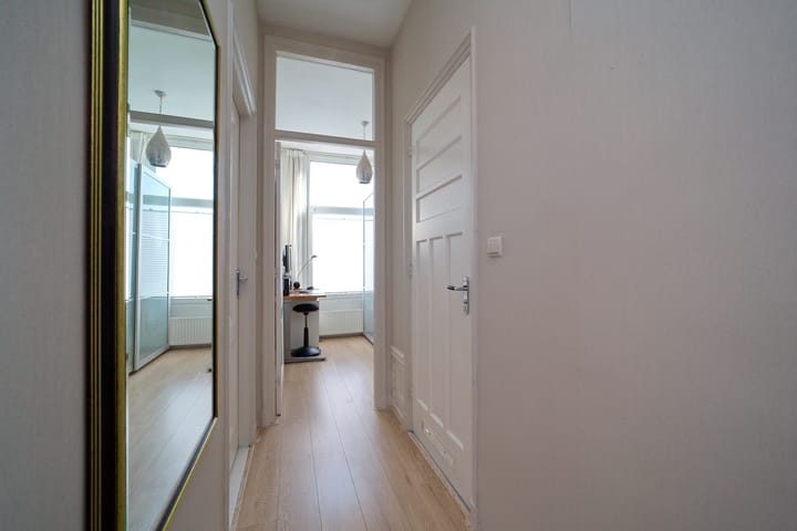 Photo 12 of Fultonstraat 135