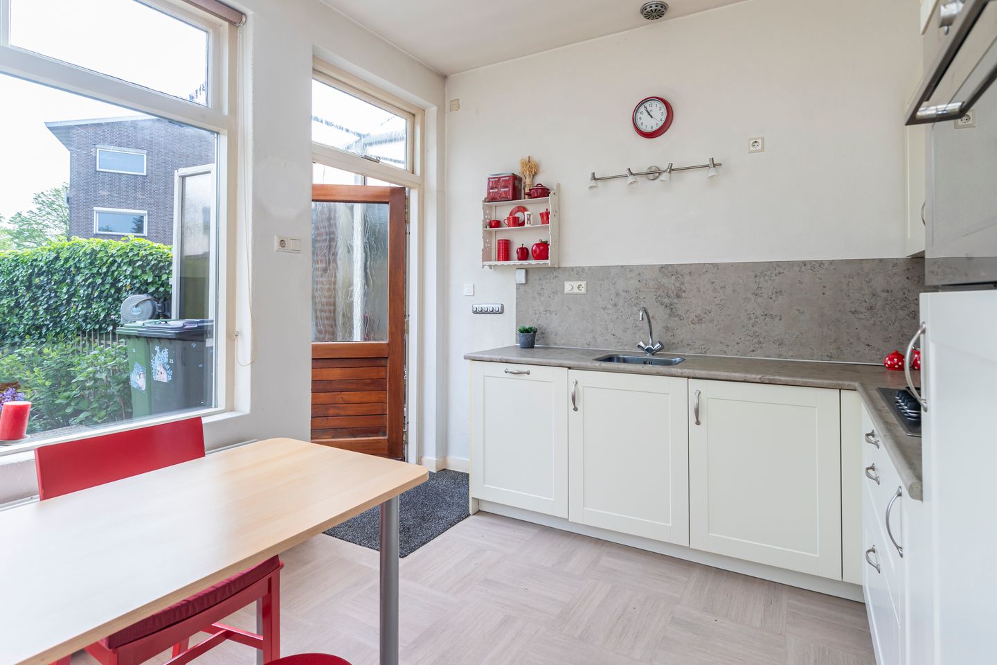 Foto 19 van Irenestraat 21