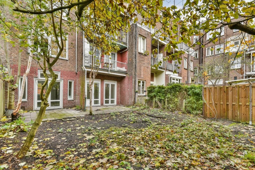 Foto 16 van Uithoornstraat 1-H