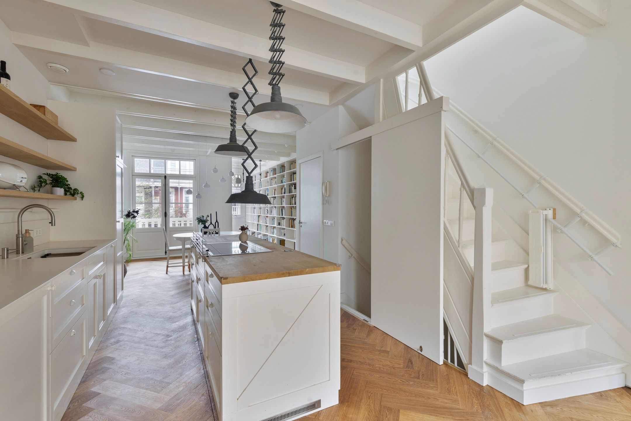 Photo 9 of Kanaalstraat 137-3