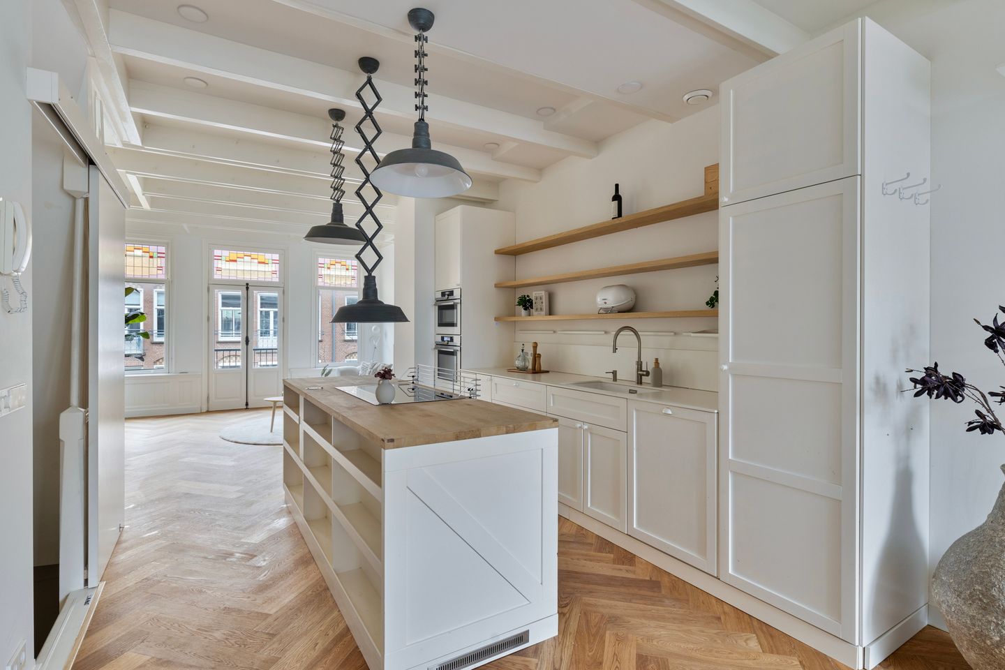 Photo 10 of Kanaalstraat 137-3