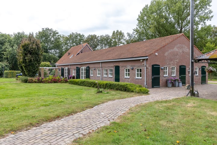 Foto 94 van Maaskempweg 1