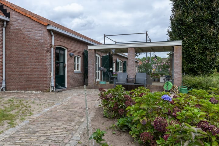 Foto 102 van Maaskempweg 1