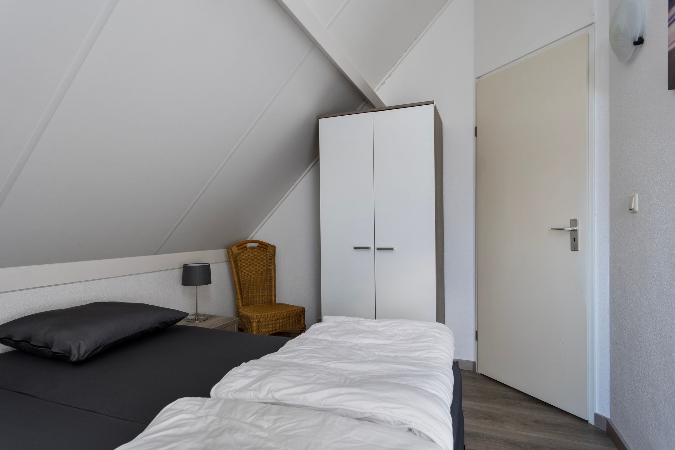 Foto 15 van Nieuwesluisweg 1-016