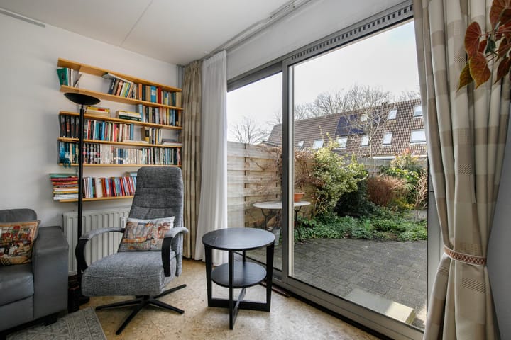 Foto 11 van Aart van der Leeuwstraat 43