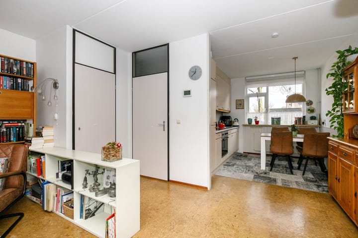 Foto 13 van Aart van der Leeuwstraat 43