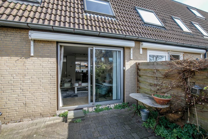 Foto 16 van Aart van der Leeuwstraat 43