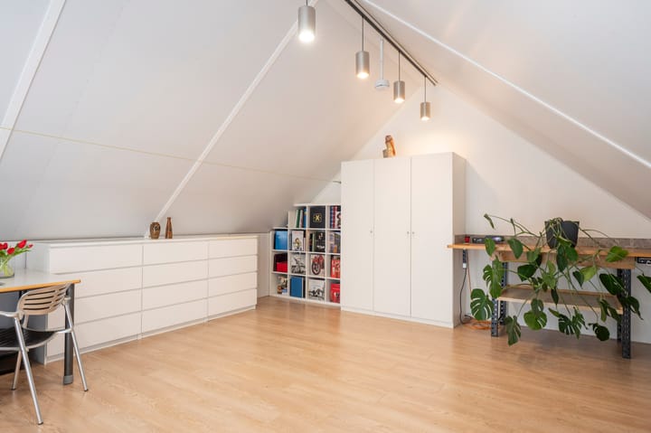 Foto 33 van Tiber 16