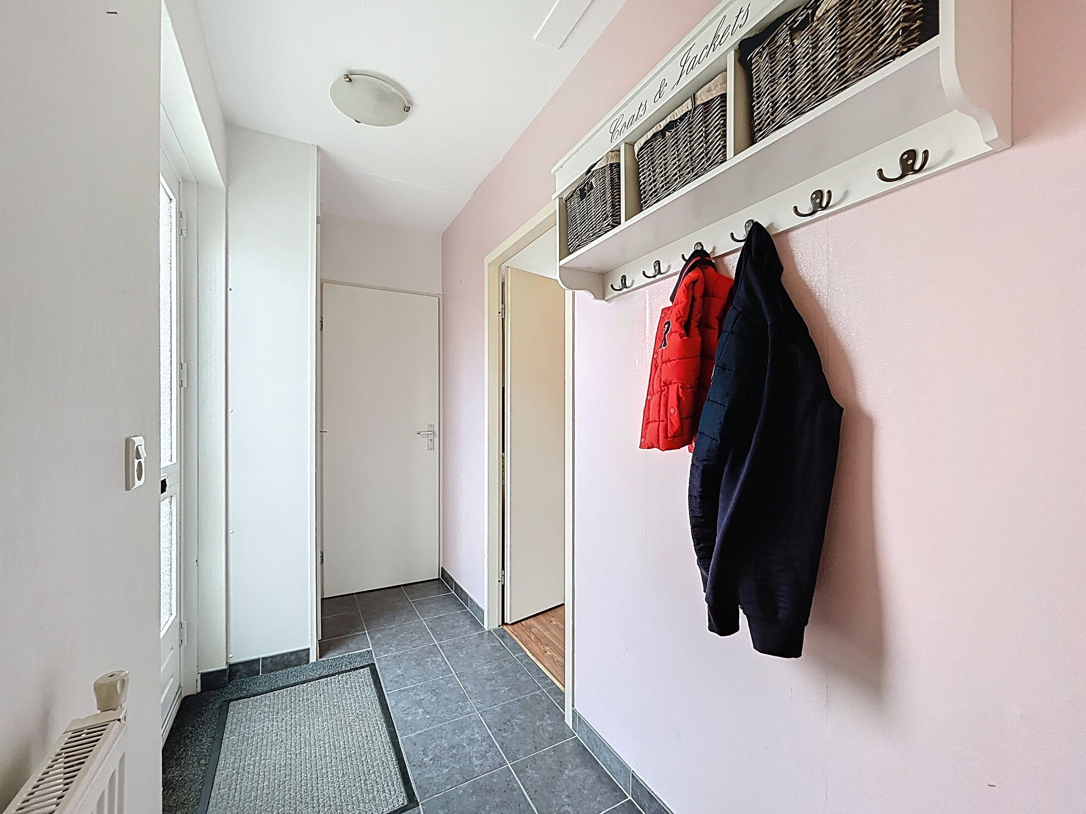 Foto 3 van Pastoor J.A.M. van den Muijsenbergstraat 21