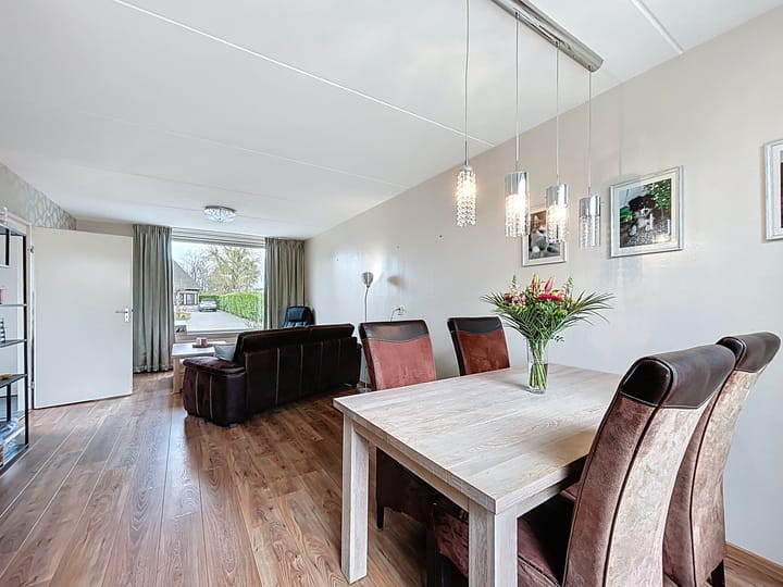 Foto 6 van Pastoor J.A.M. van den Muijsenbergstraat 21