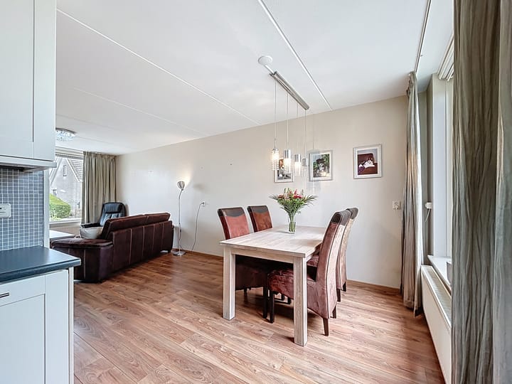 Foto 7 van Pastoor J.A.M. van den Muijsenbergstraat 21