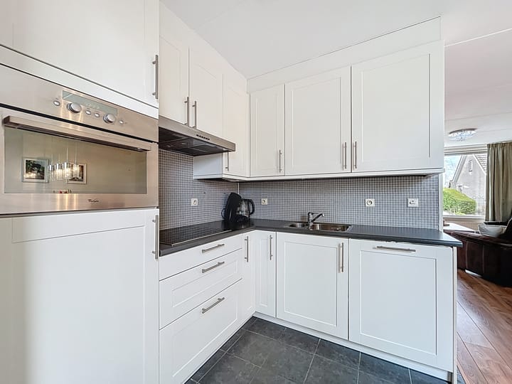 Foto 9 van Pastoor J.A.M. van den Muijsenbergstraat 21