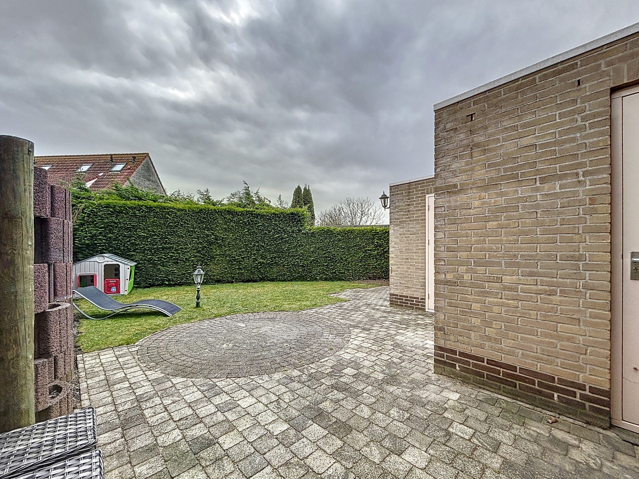 Foto 21 van Pastoor J.A.M. van den Muijsenbergstraat 21